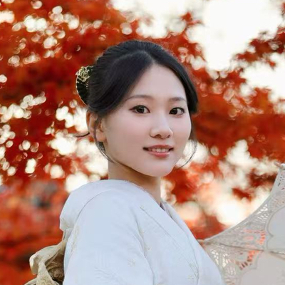 Yuki Tanaka - Chief Kitsukeshi Kimono Dresser at Kanwa Kyoto