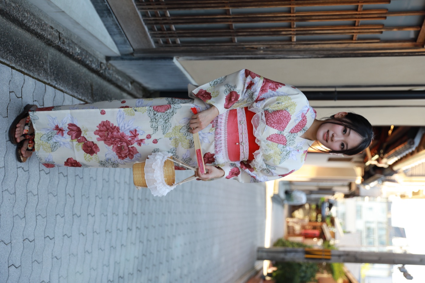 Red yukata cotton kimono for summer, available at Kanwa Kyoto
