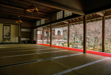 Otagi Nenbutsu-ji rakan statues covered in moss
