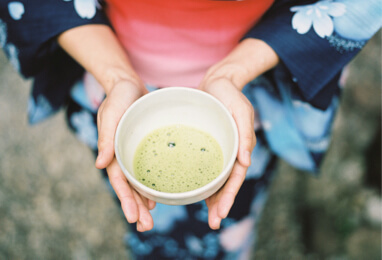 Traditional Japanese matcha tea ceremony chado experience in Kyoto tatami room