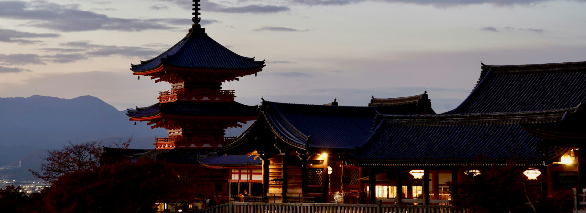 Panoramic view of Kiyomizu-dera Temple wooden stage in Kyoto during autumn
